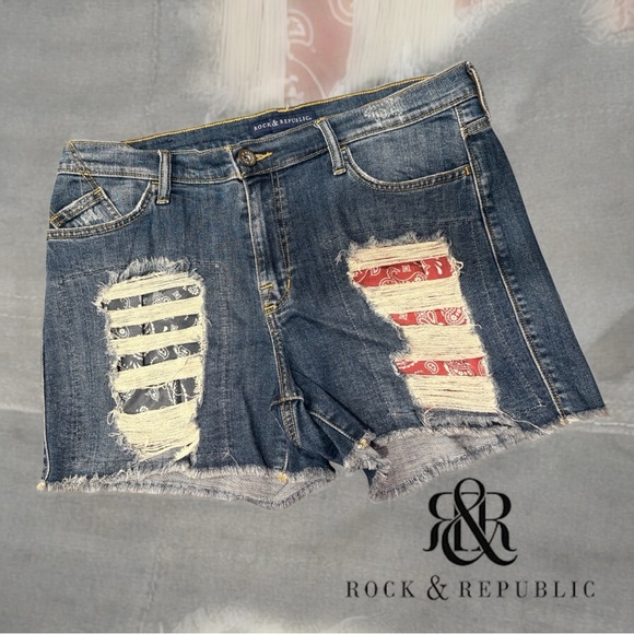 Rock & Republic “Hula” Patriotic Distressed Denim Shorts, Size 16 - Picture 1 of 9